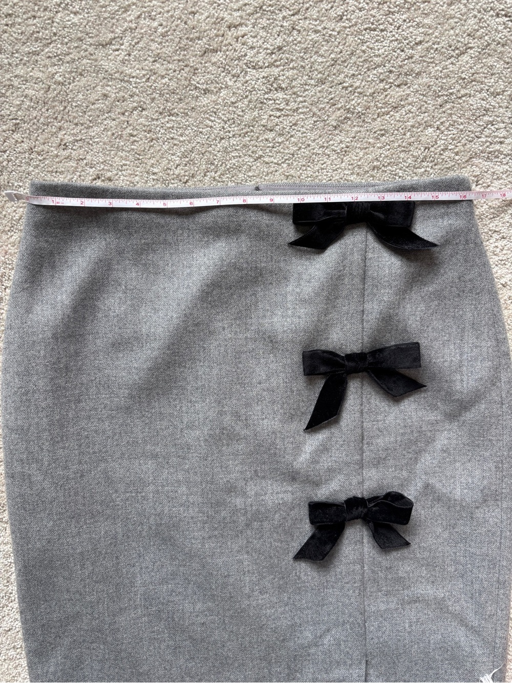 J. Crew Gray Pencil Skirt with Black Velvet Bows Size 12 - Picture 6 of 14